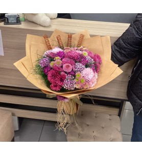 Pembe Kır Buketi